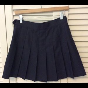 NWT American Apparel navy pleated skirt Sz M